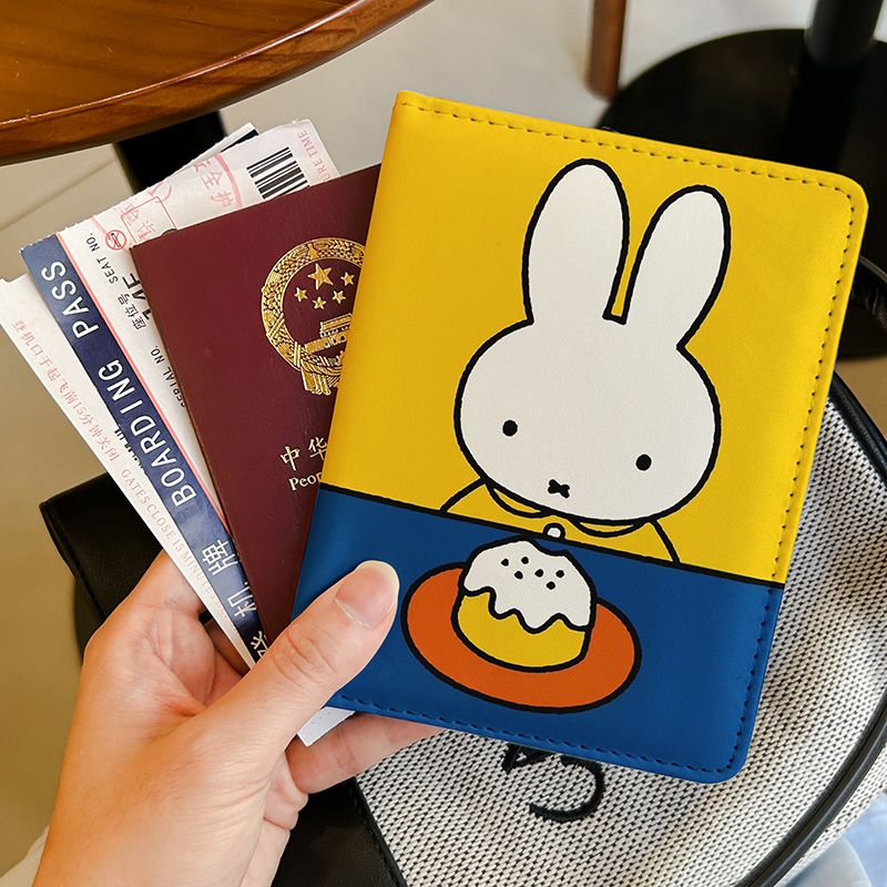 Porte-passeport Miffy mignon,  - Travel Accessories Overseas avis et prix