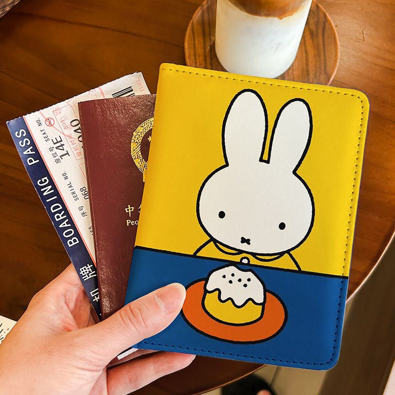 Porte-passeport Miffy mignon,  - Travel Accessories Overseas avis et prix